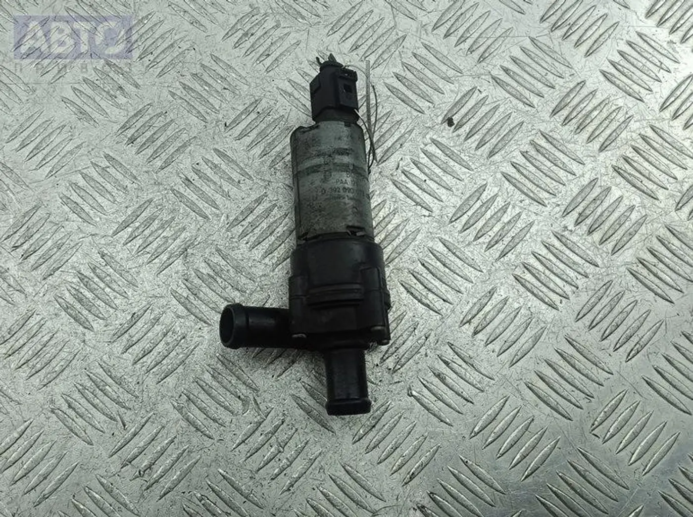 Помпа к Volkswagen Sharan 2001