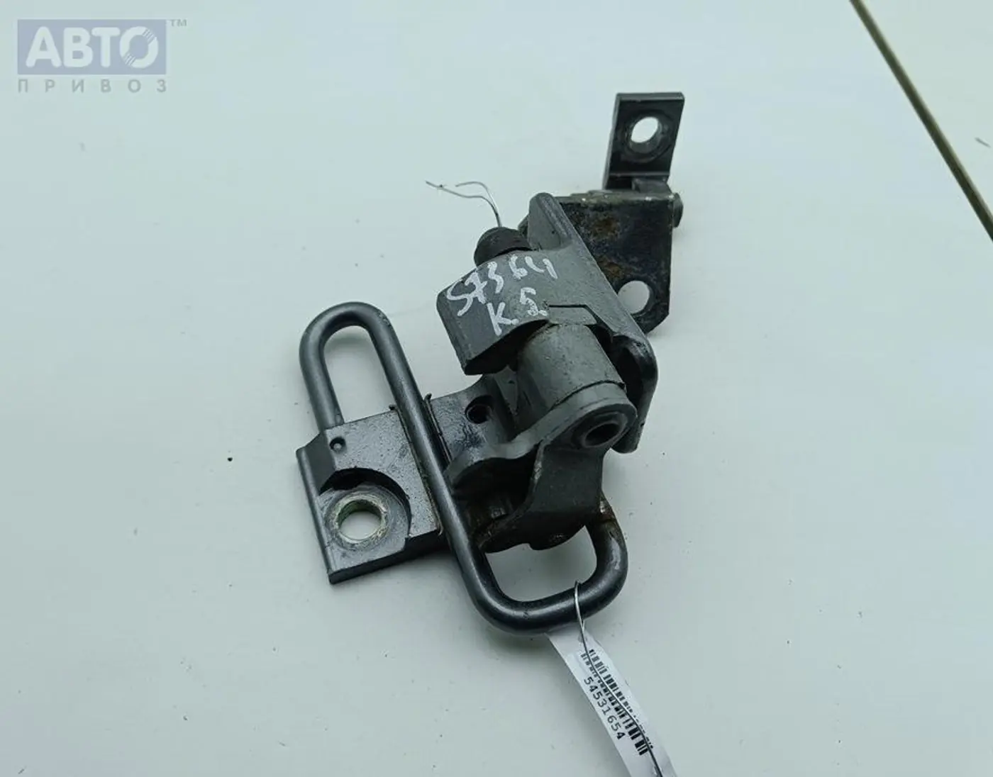 Петли к Volkswagen Passat 2005