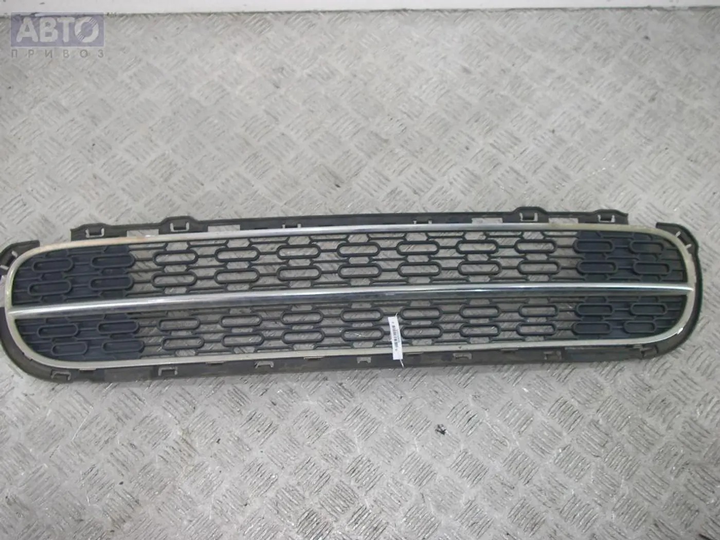 Решетка бампера к MINI Clubman 2009