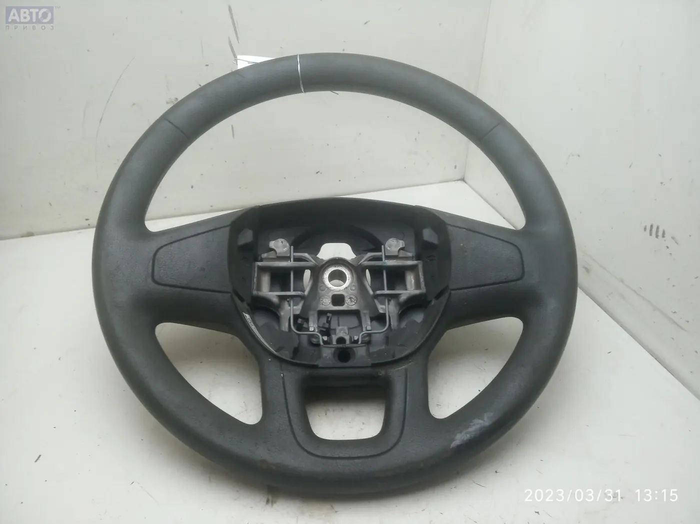 Руль к Renault Trafic 2015