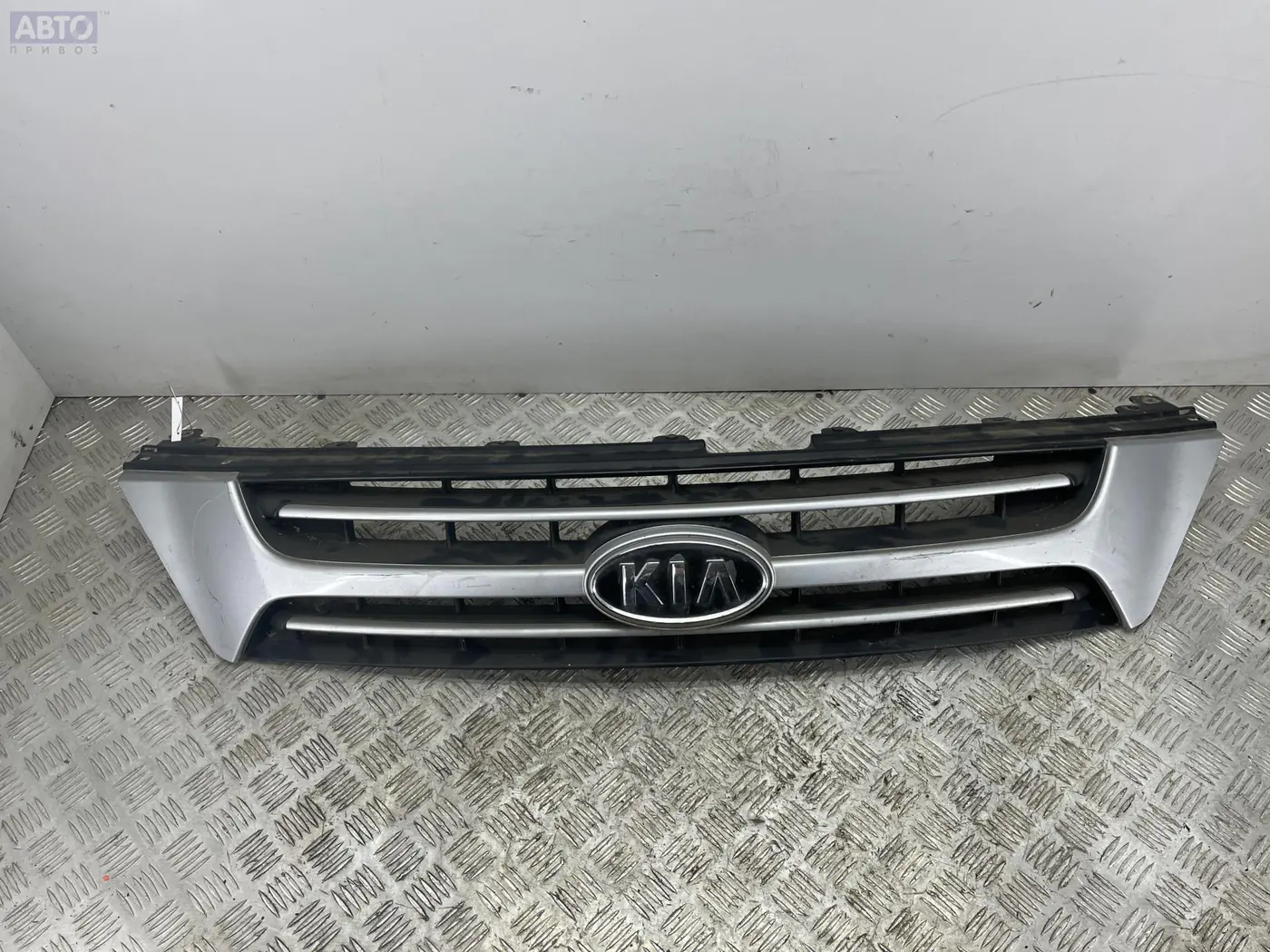 Решетка радиатора к Kia Carnival 2007