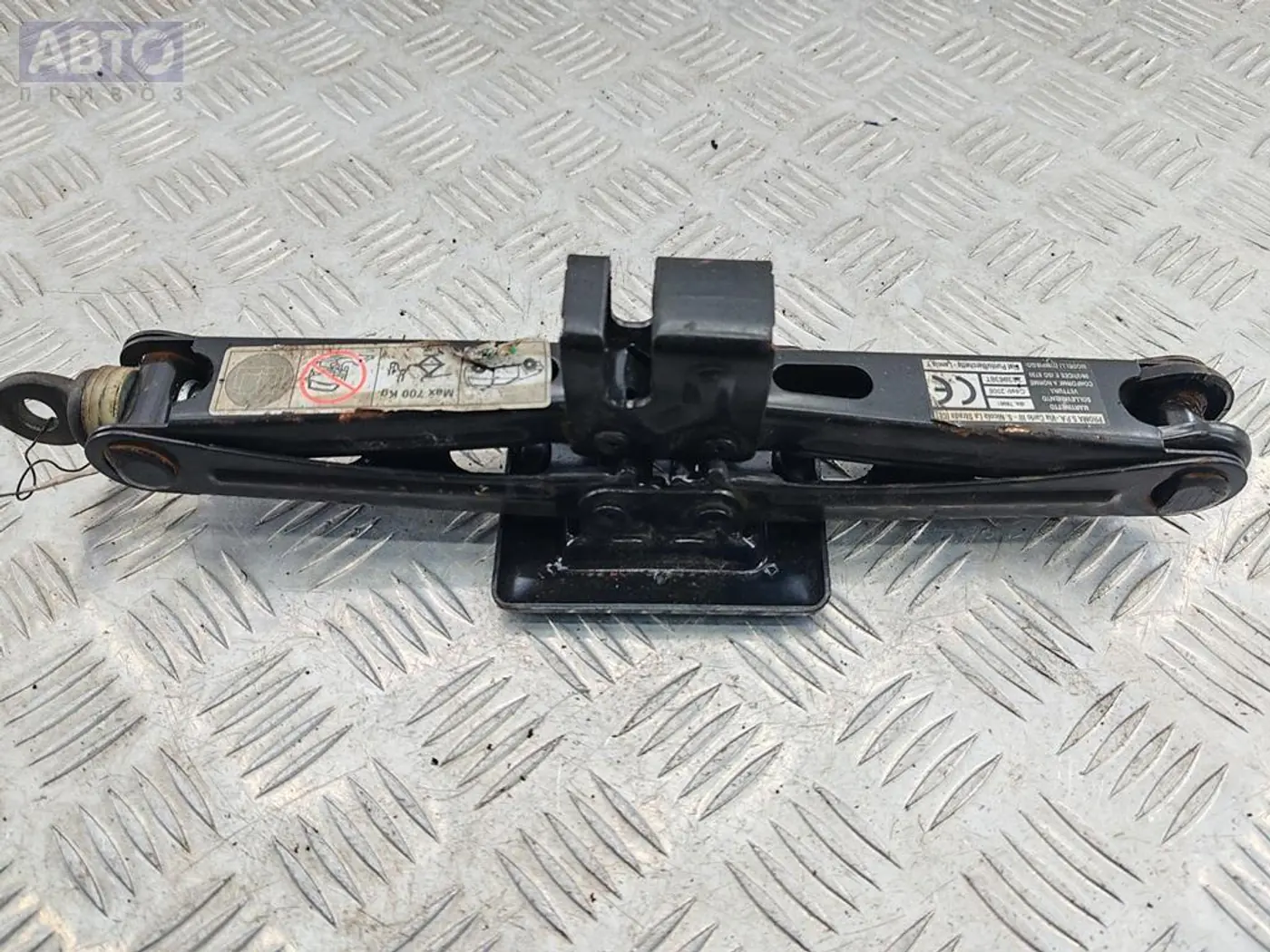 Домкрат к Fiat Panda 2009