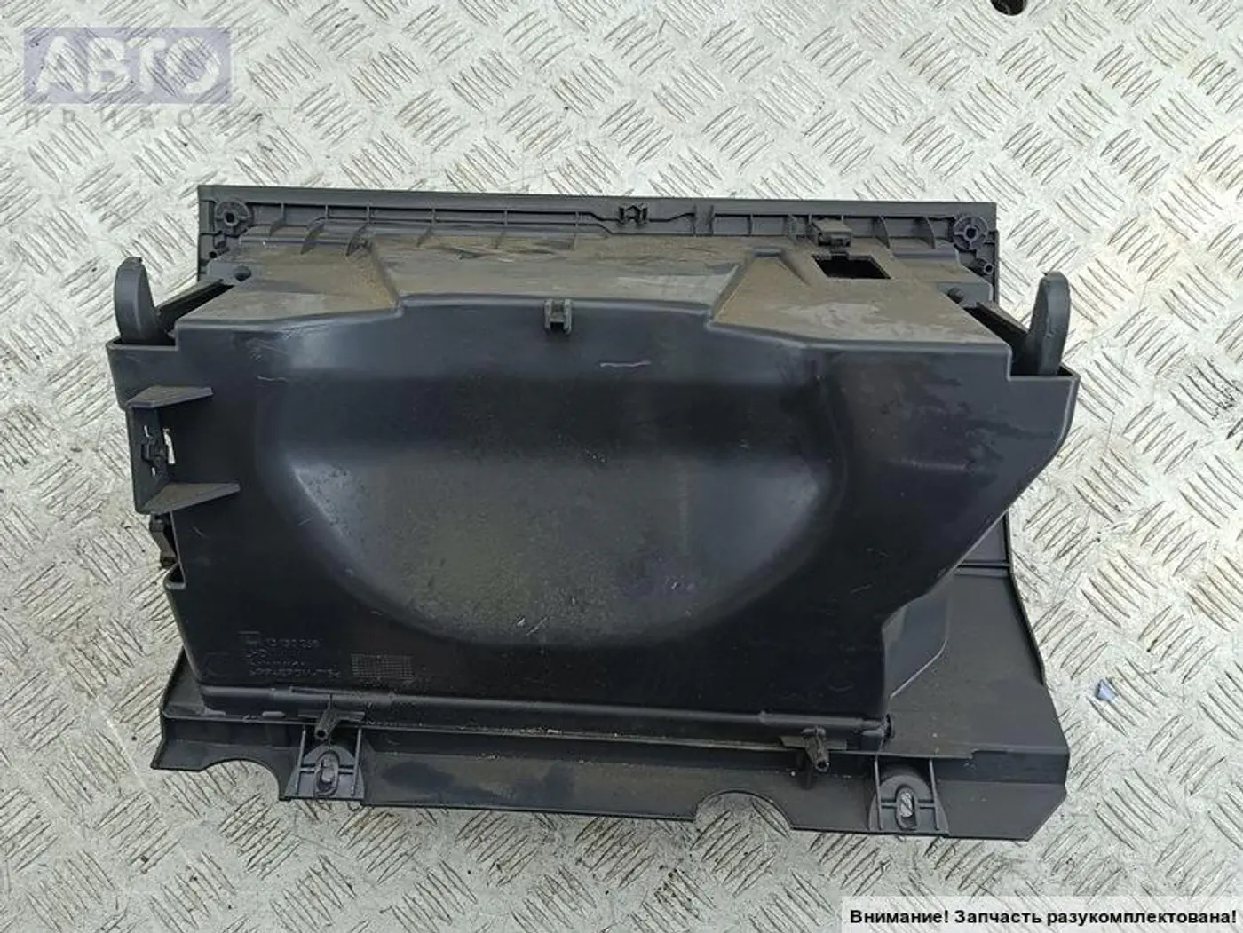 Бардачок к Opel Zafira 2005