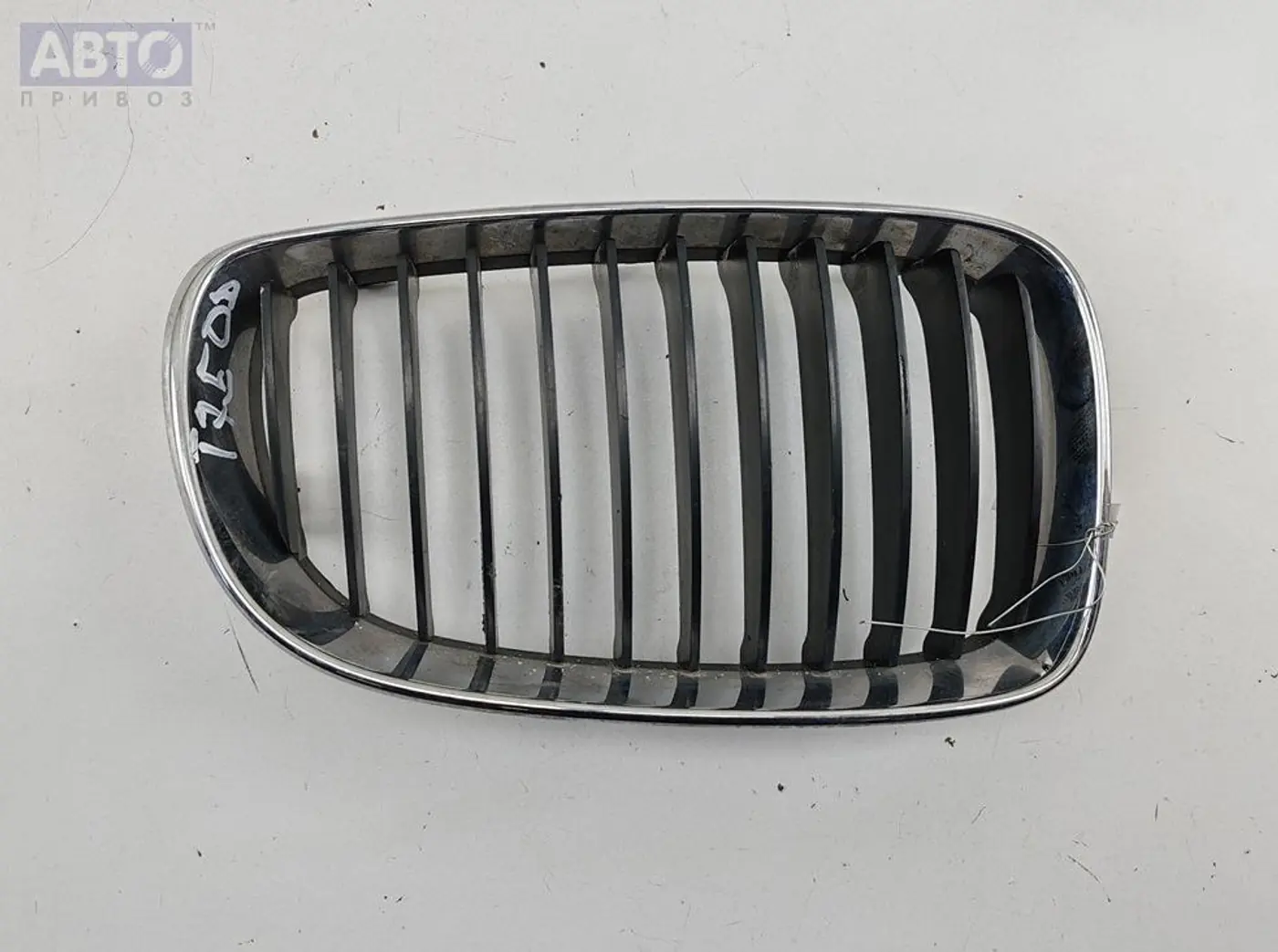 Решетка радиатора к BMW 1 series 2009