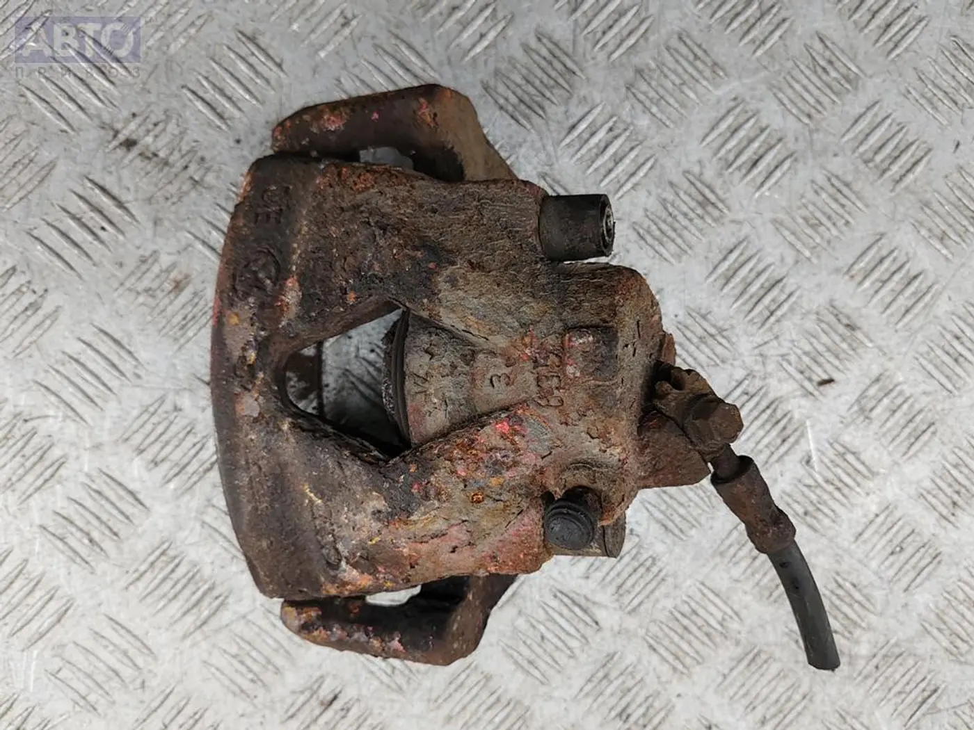 Суппорт к Audi A3 2001