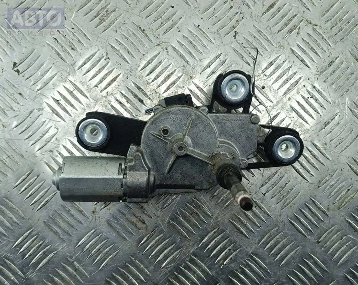 Моторчик стеклоочистителя  к Ford Fiesta 2010