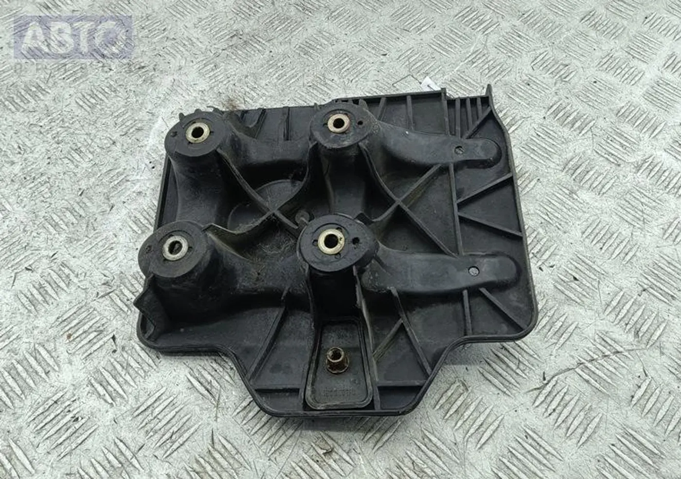 Кожух к Volkswagen Golf 2000