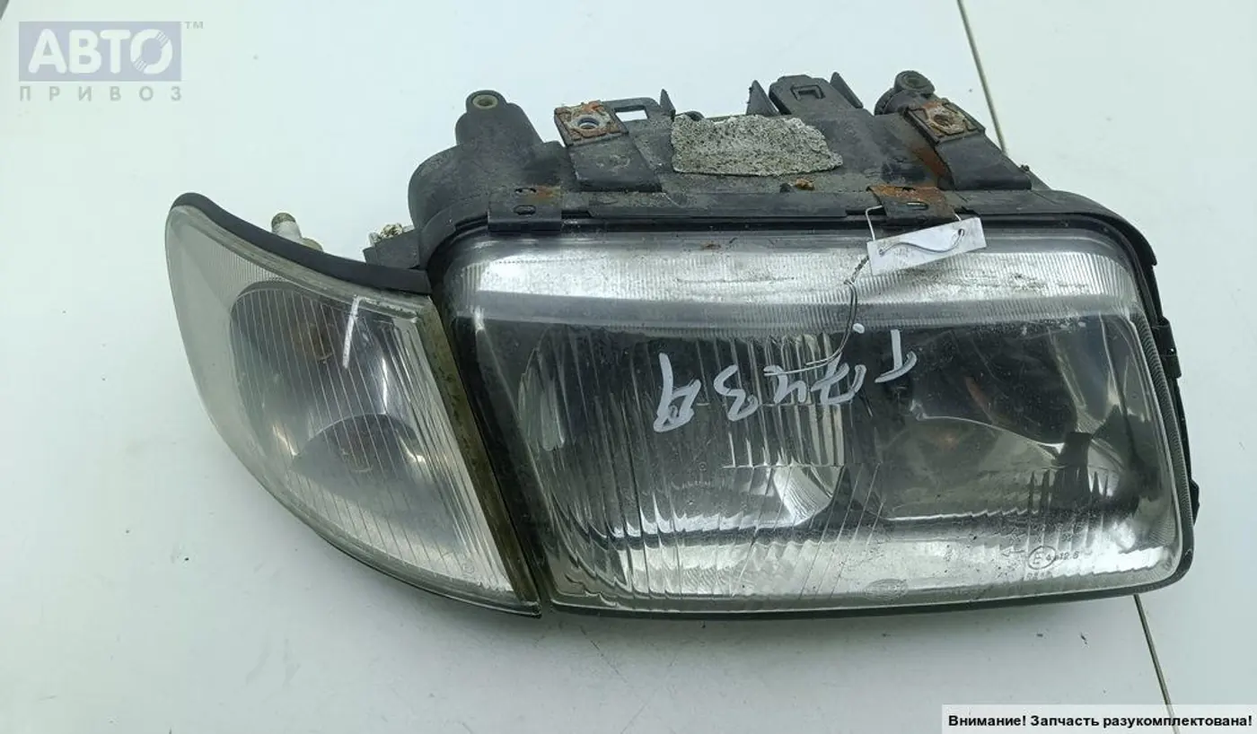 Фара правая к Audi A3 2000
