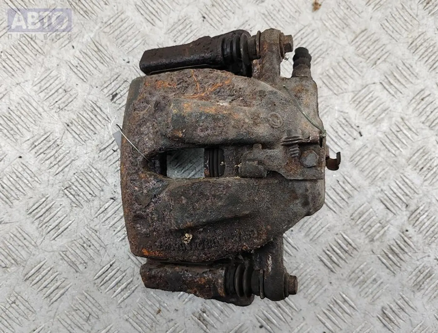 Суппорт к Citroen C8 2003