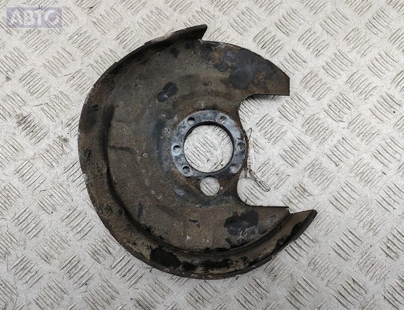 Кожух к Audi 80 1991