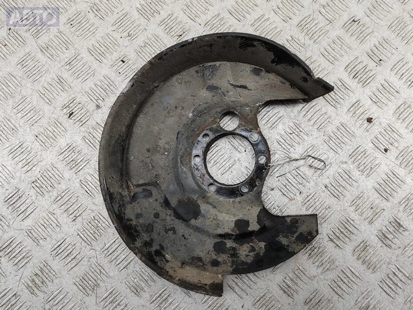 Кожух к Audi 80 1991