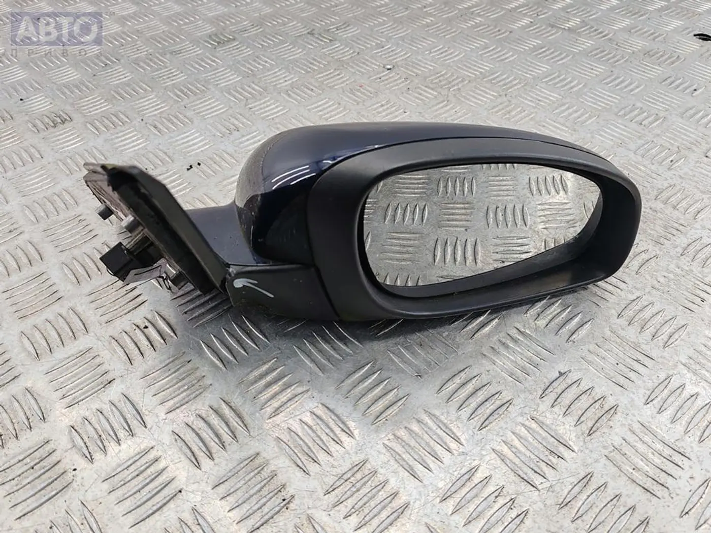 Сиденье переднее к Opel Vectra 2004