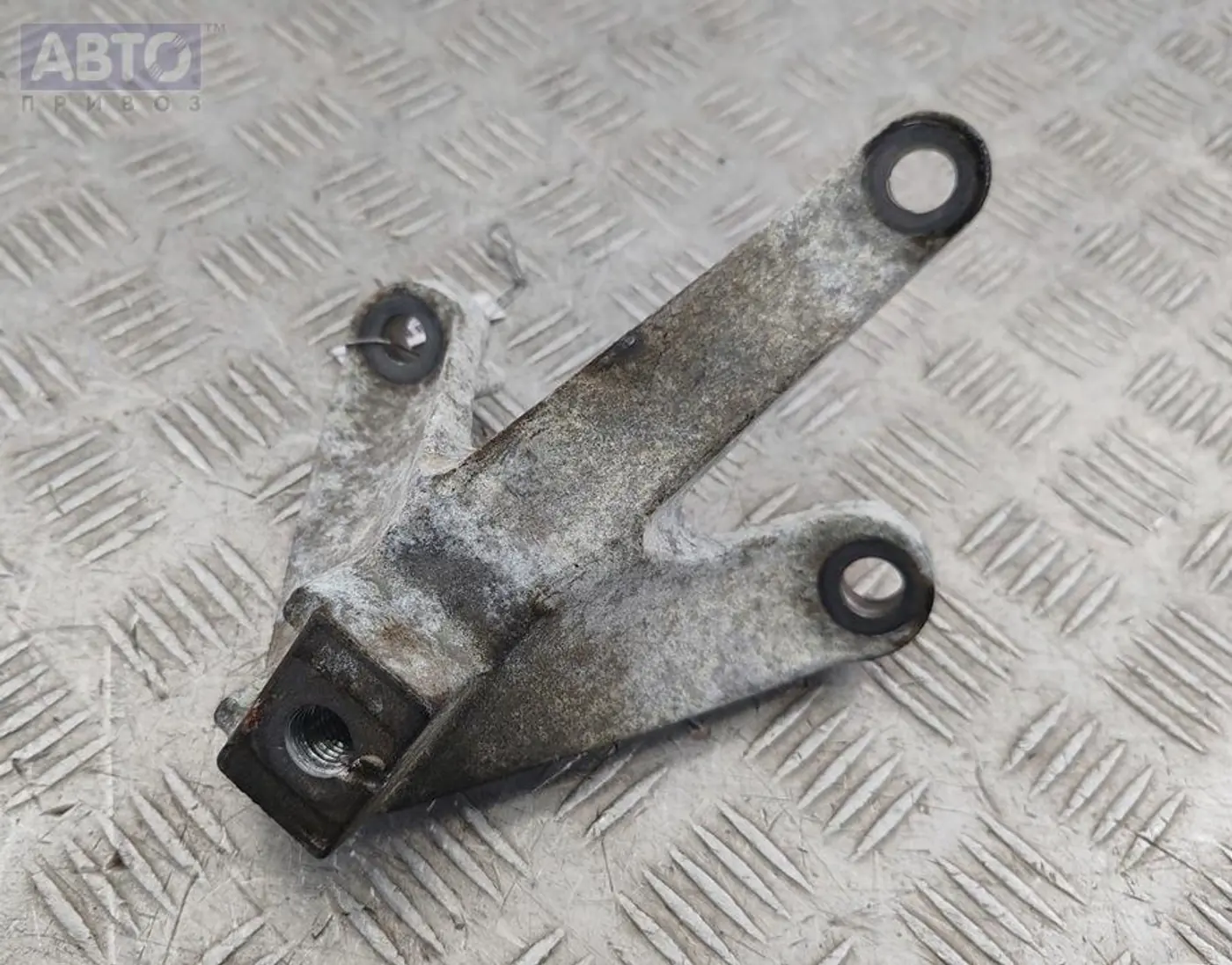 Кронштейн КПП к Ford Focus 2008