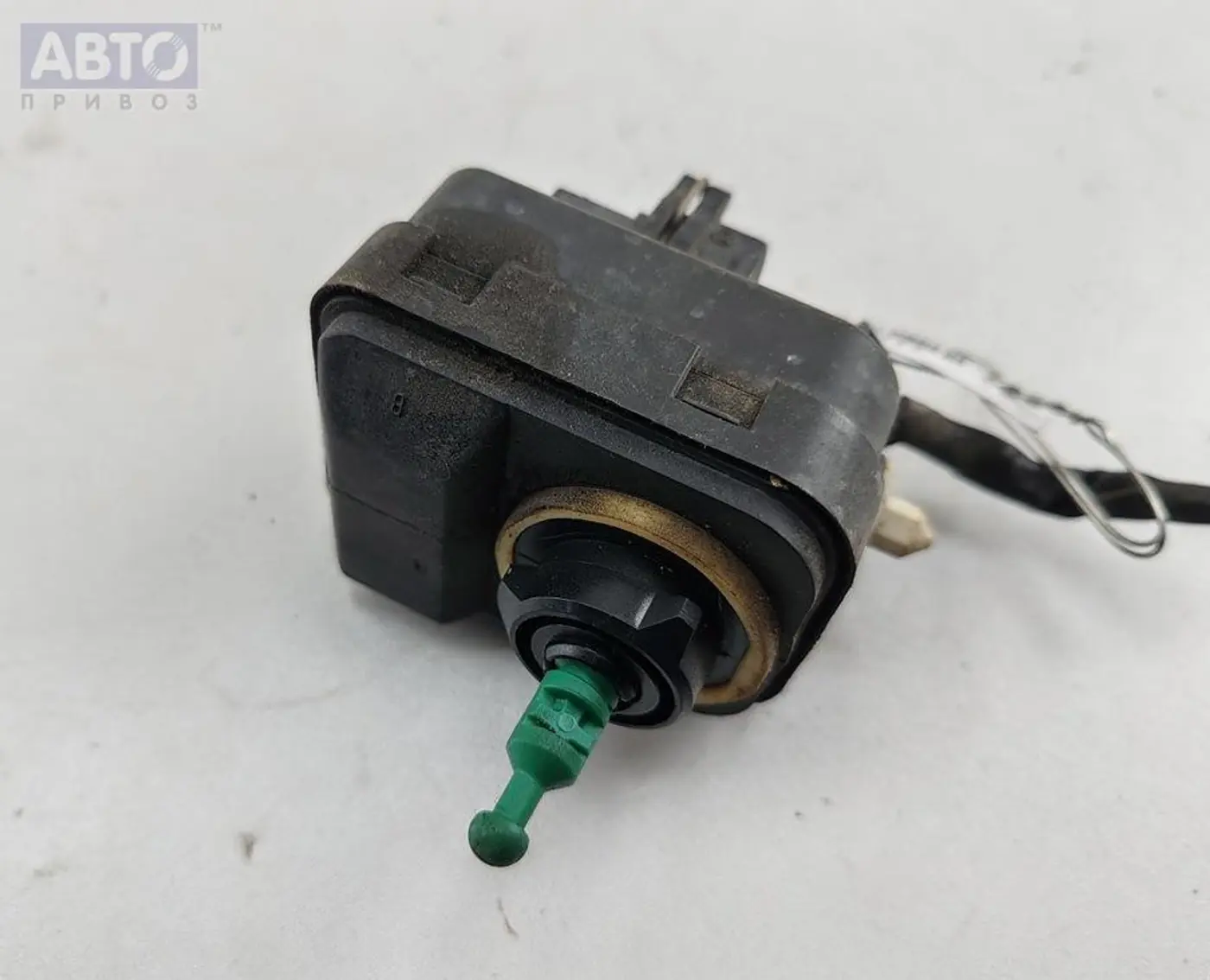 Корректор фар к Volvo V70 2001