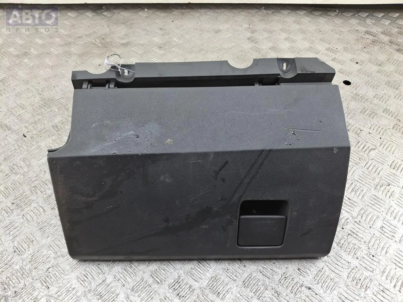 Бардачок к Opel Zafira 2006
