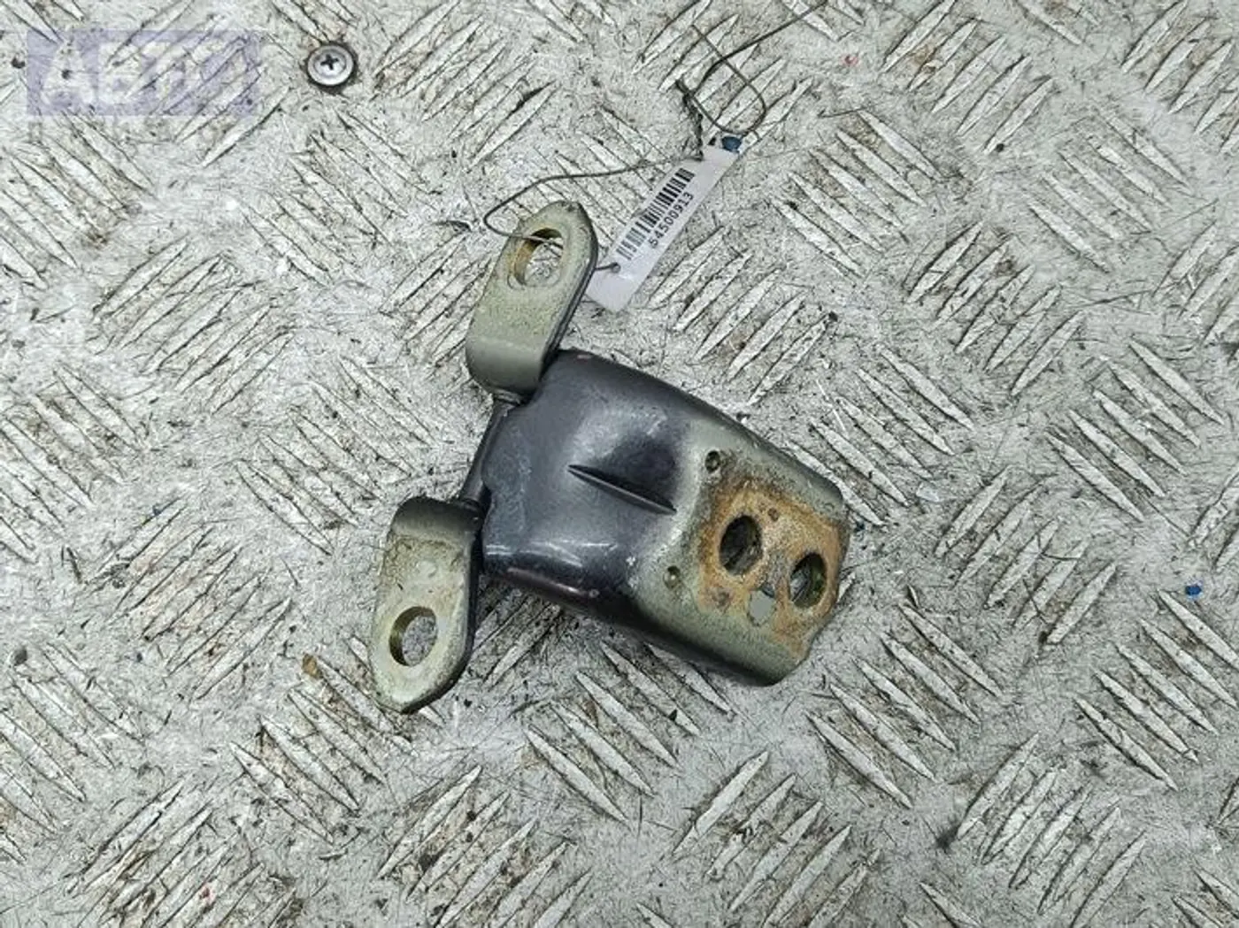 Петли к Nissan Maxima 2005