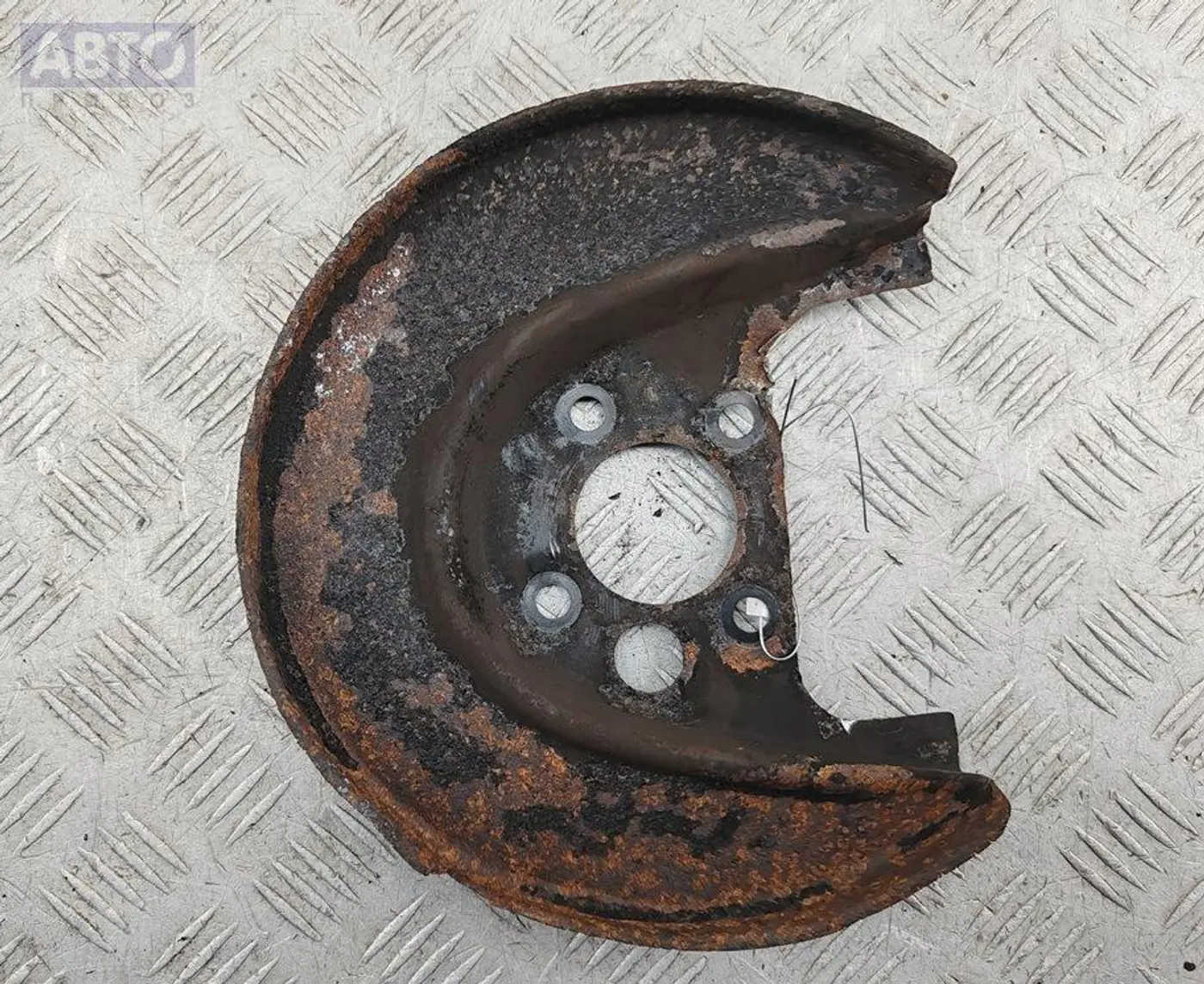 Кожух к Volkswagen Golf 1999