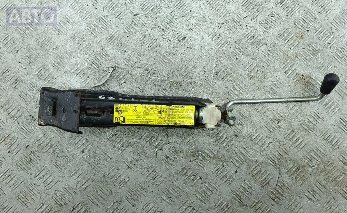 Домкрат к Ford Focus 2003
