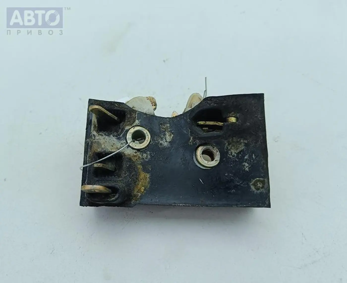 Замок двери к Audi 100 1987