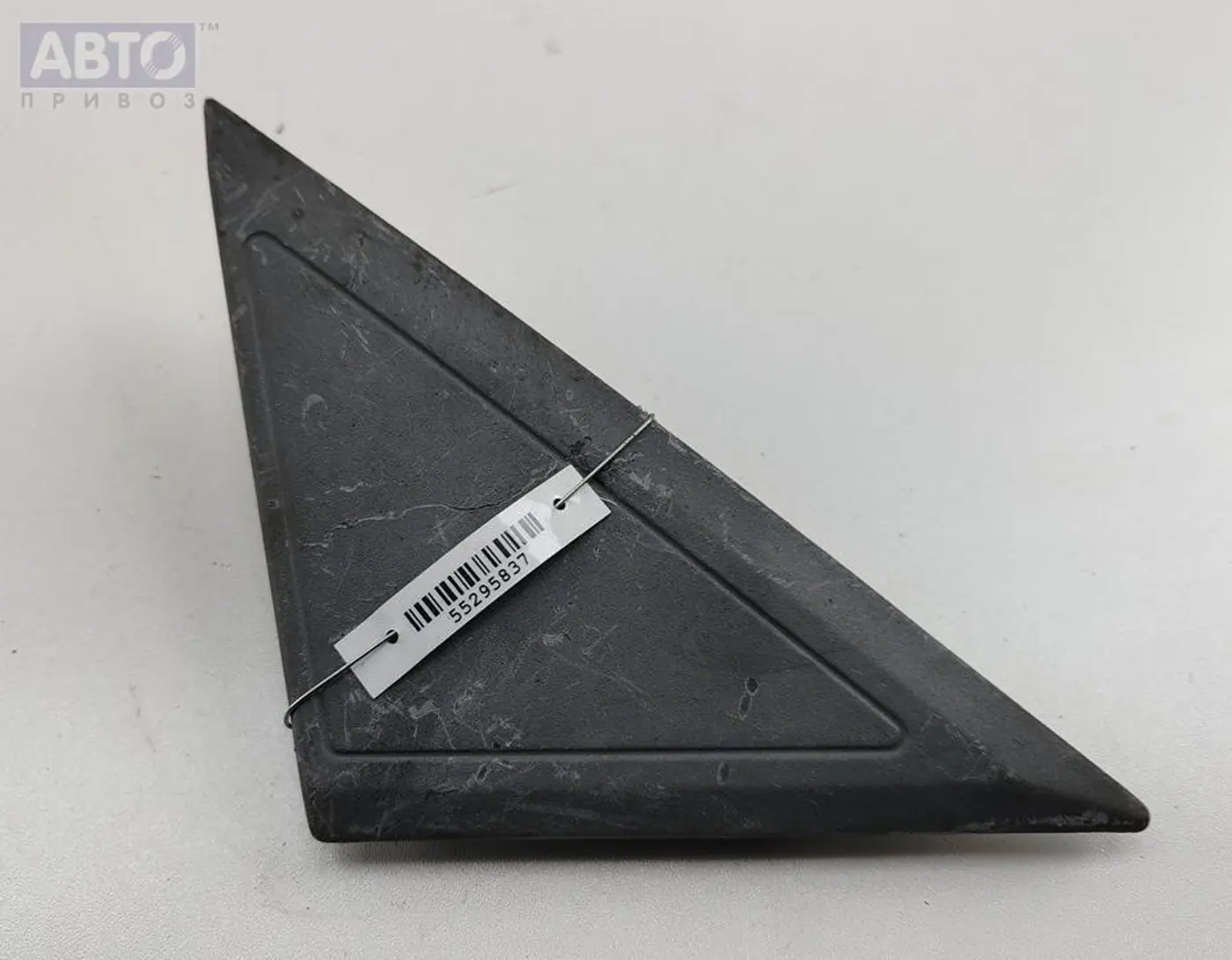 Молдинг крыла к Mitsubishi Carisma 1997