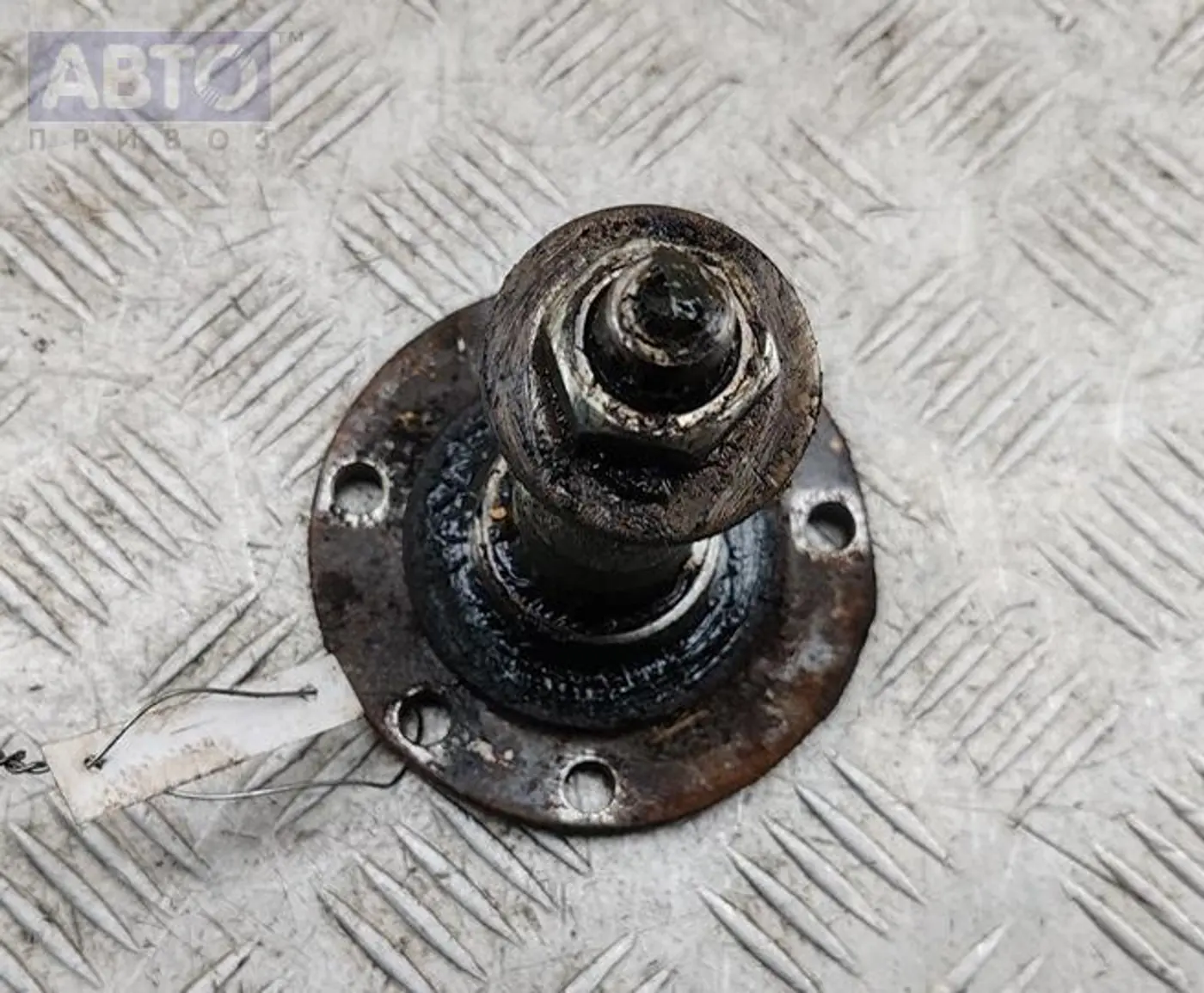 Ось ступицы к Audi 80 1992
