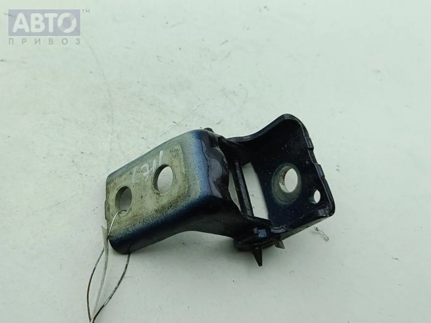 Петли к Peugeot 308 2014