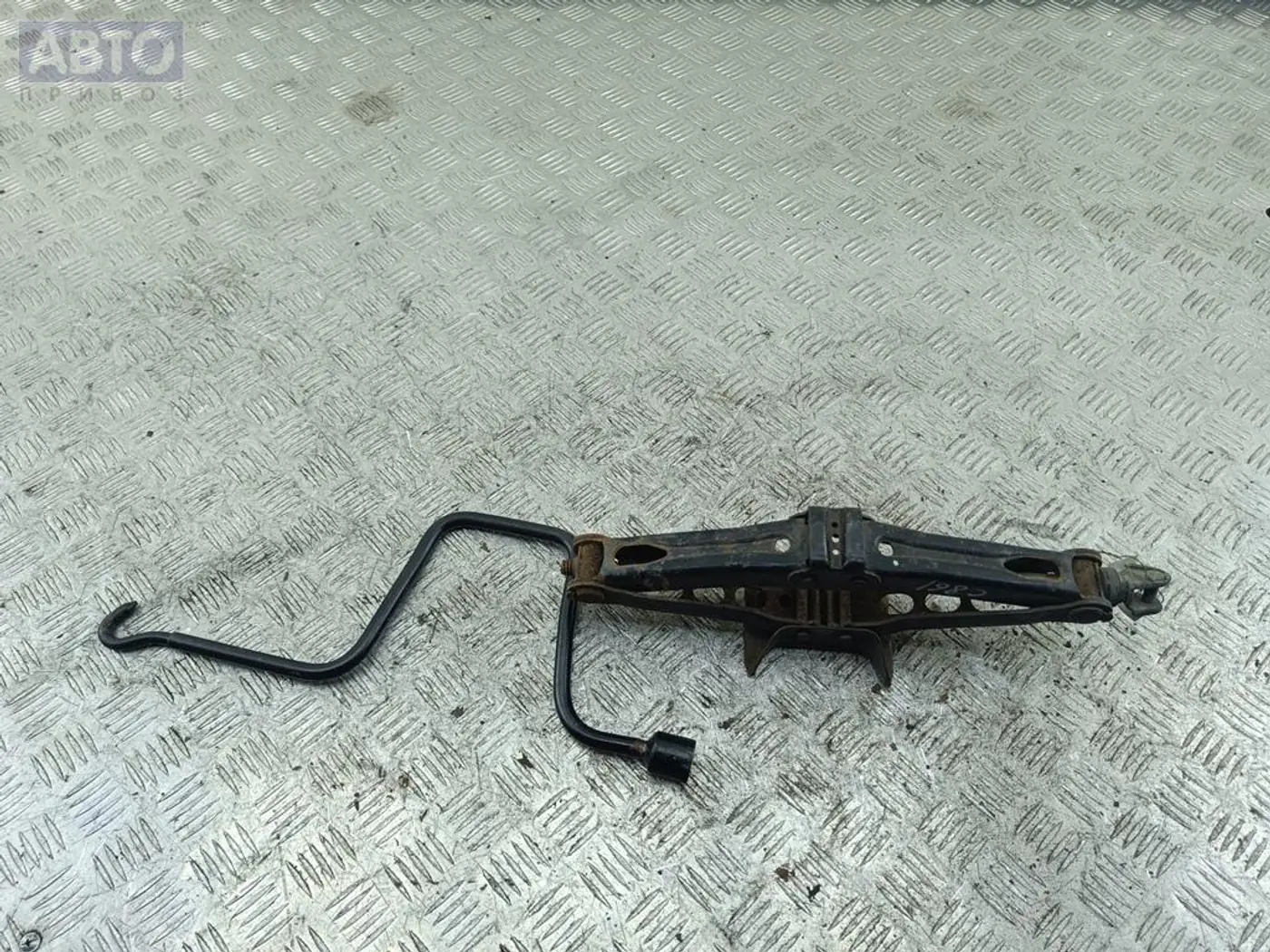 Домкрат к Peugeot 306 1999