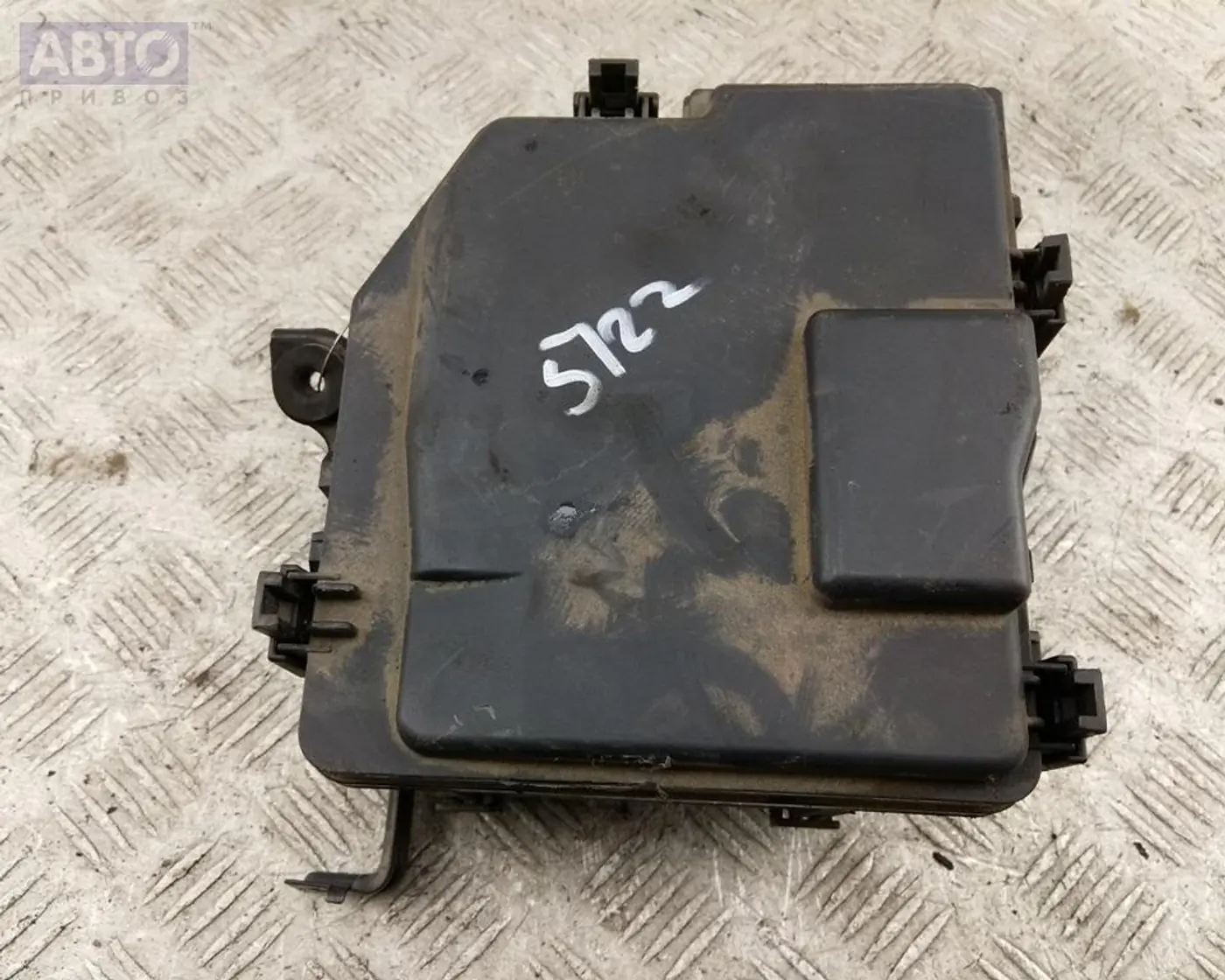 Короб предохранителей к Honda CR-V 2009