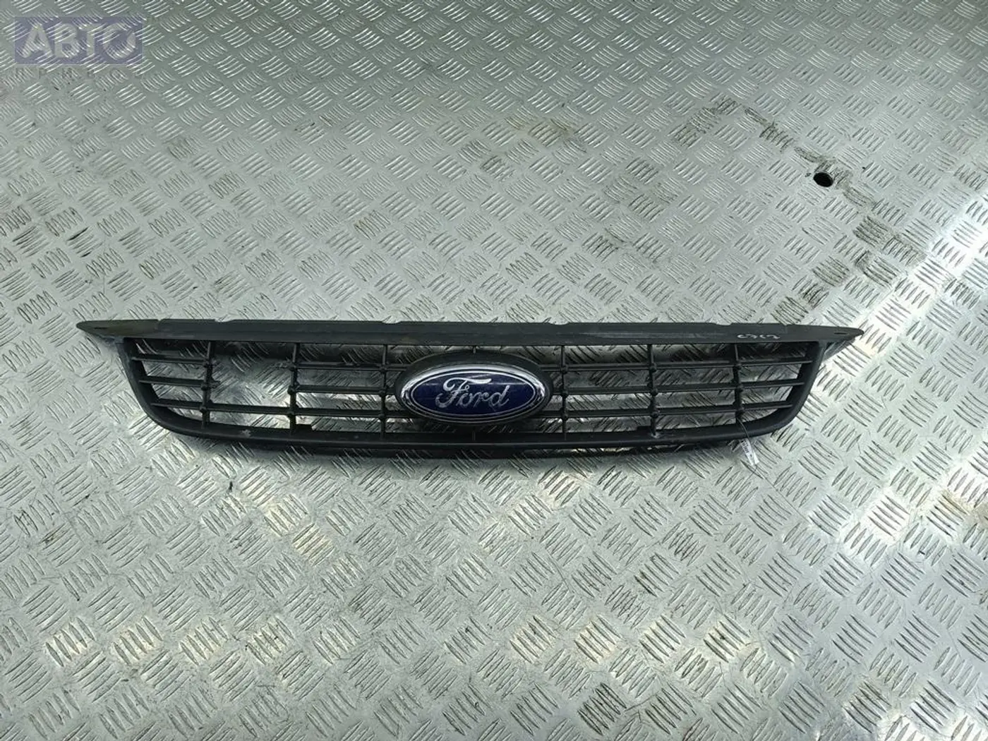 Решетка радиатора к Ford Focus 2008