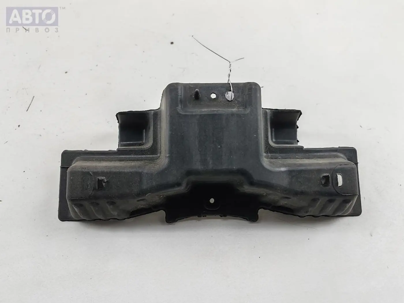 Кронштейн крепления бампера к Mazda CX-7 2007