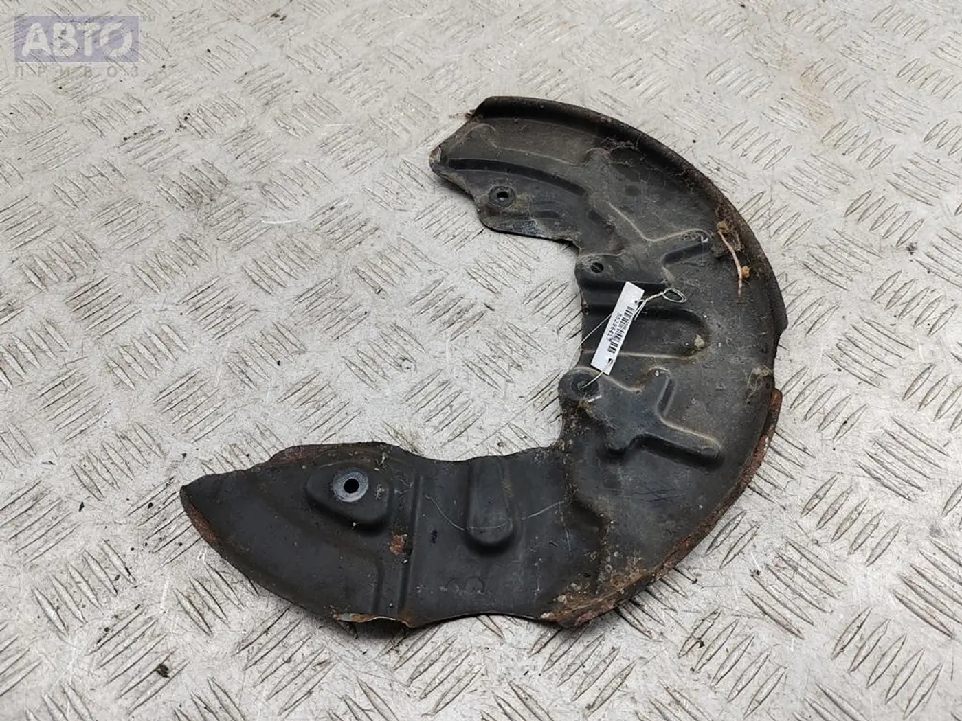 Кожух к Audi A4 2001