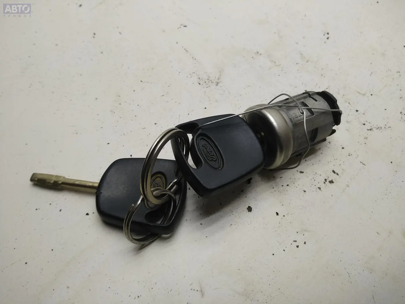 Замок двери к Ford Fiesta 2003
