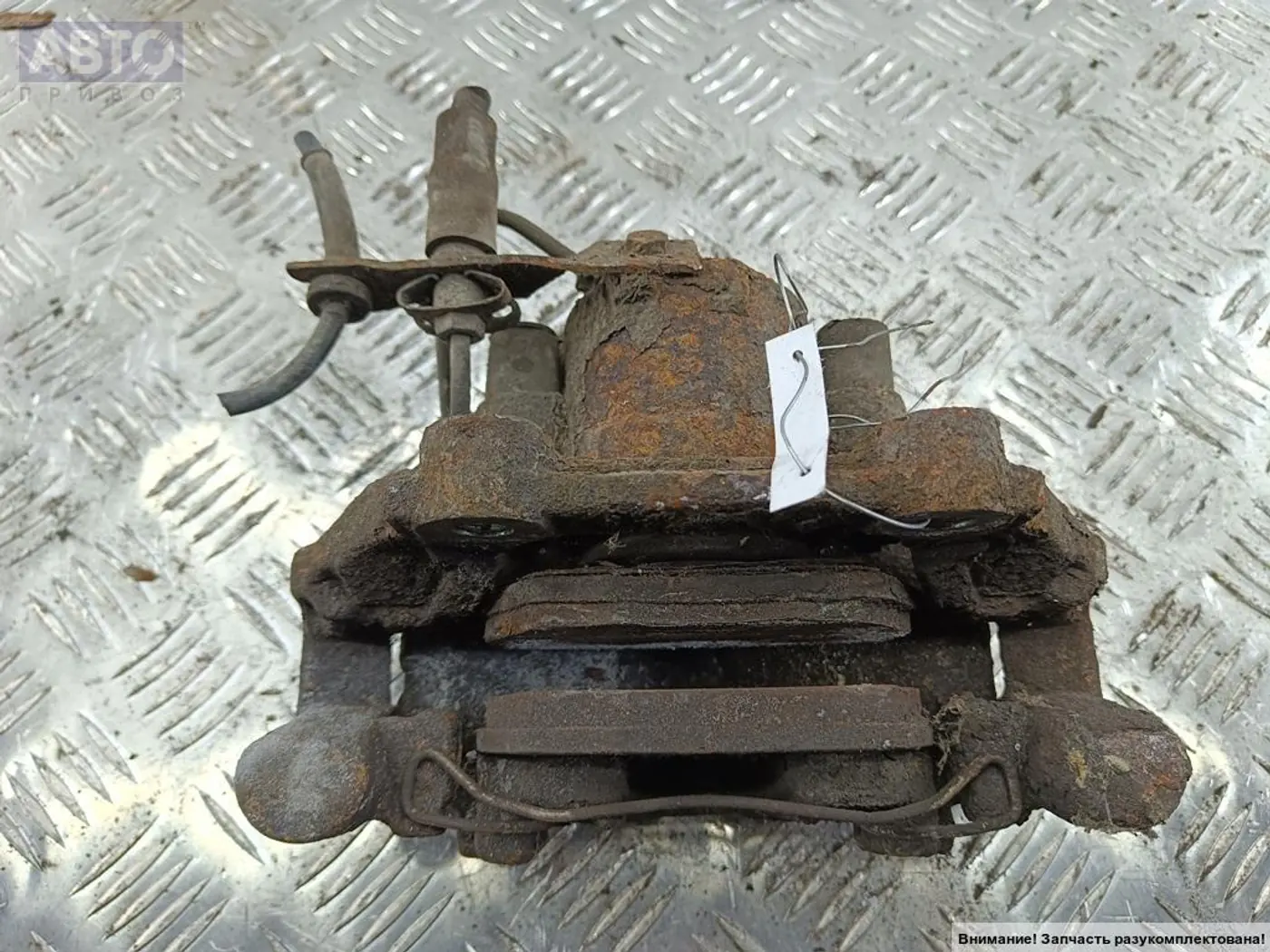 Суппорт к Audi A4 1995
