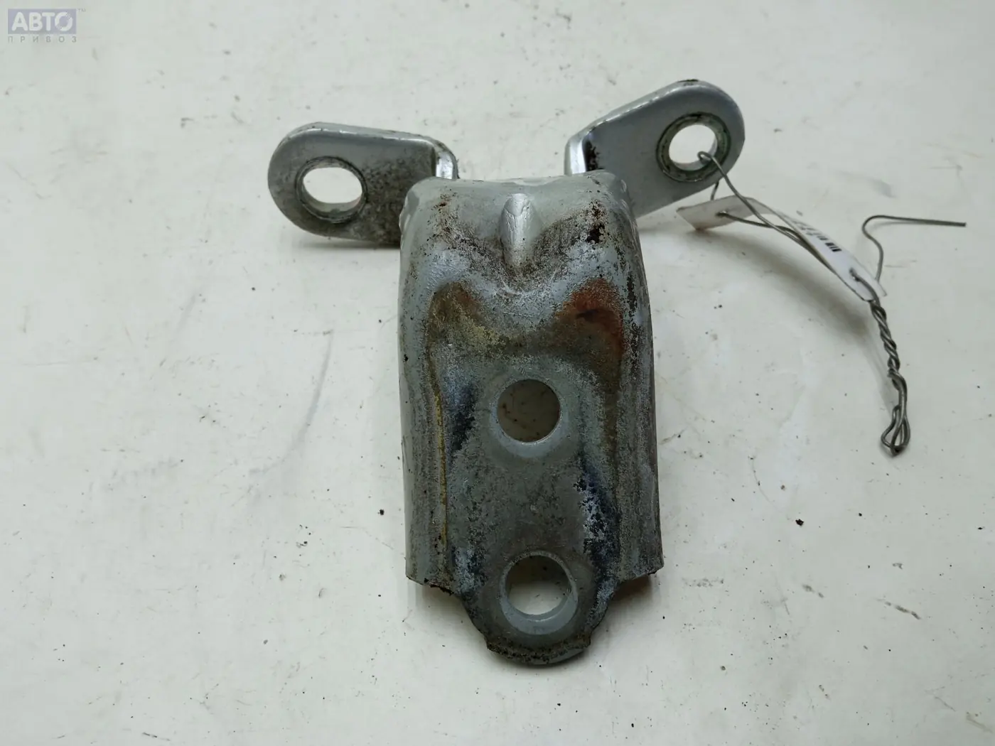 Петли к Hyundai i30 2008