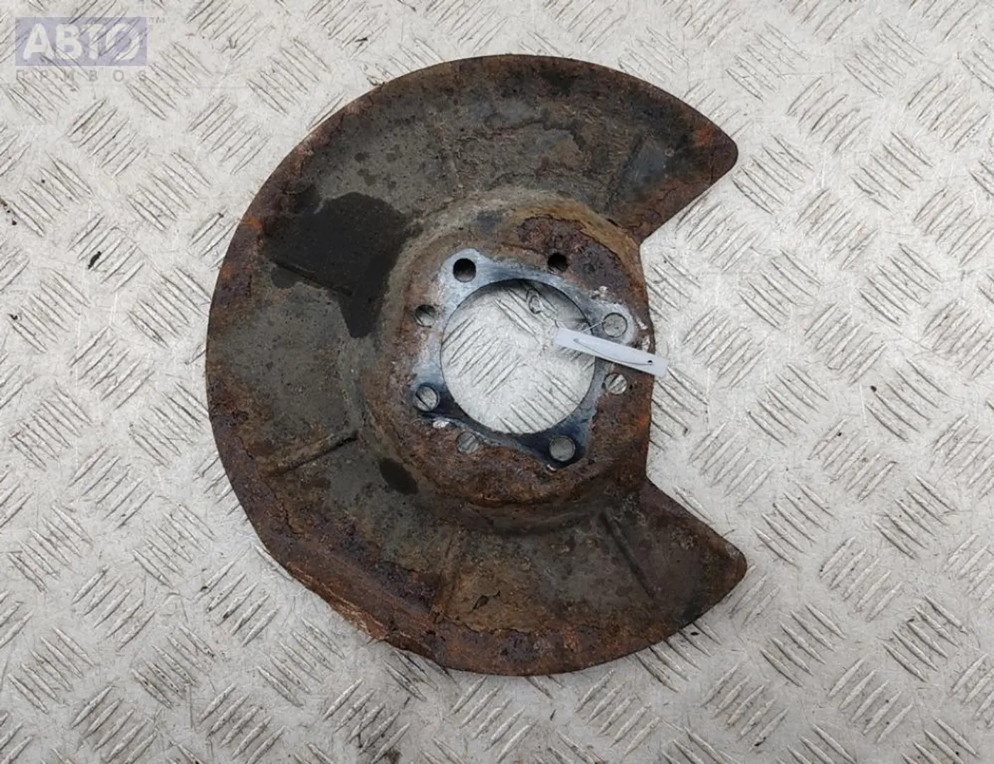 Кожух к Mazda 5 2006