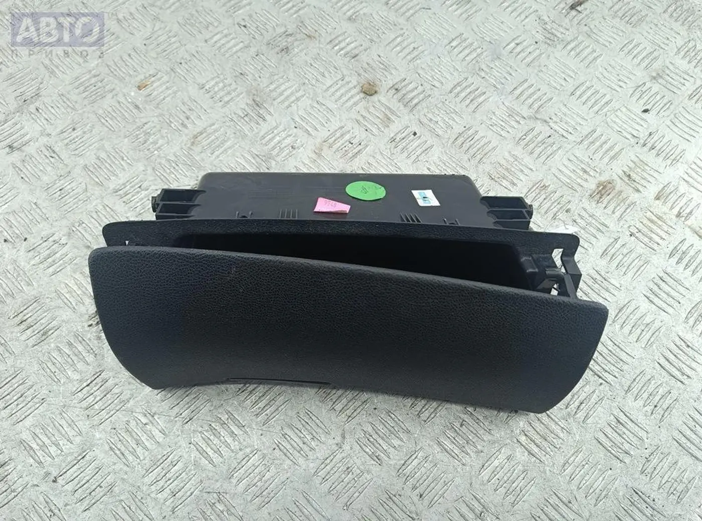 Бардачок к Skoda Roomster 2007