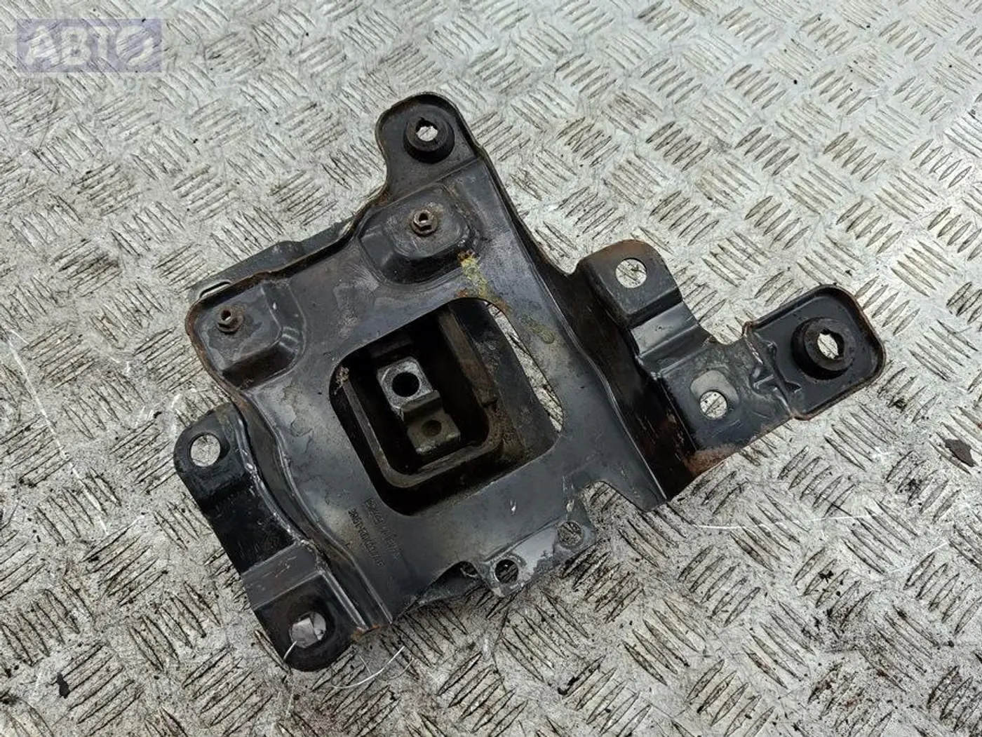 Кронштейн КПП к Ford Focus 2006