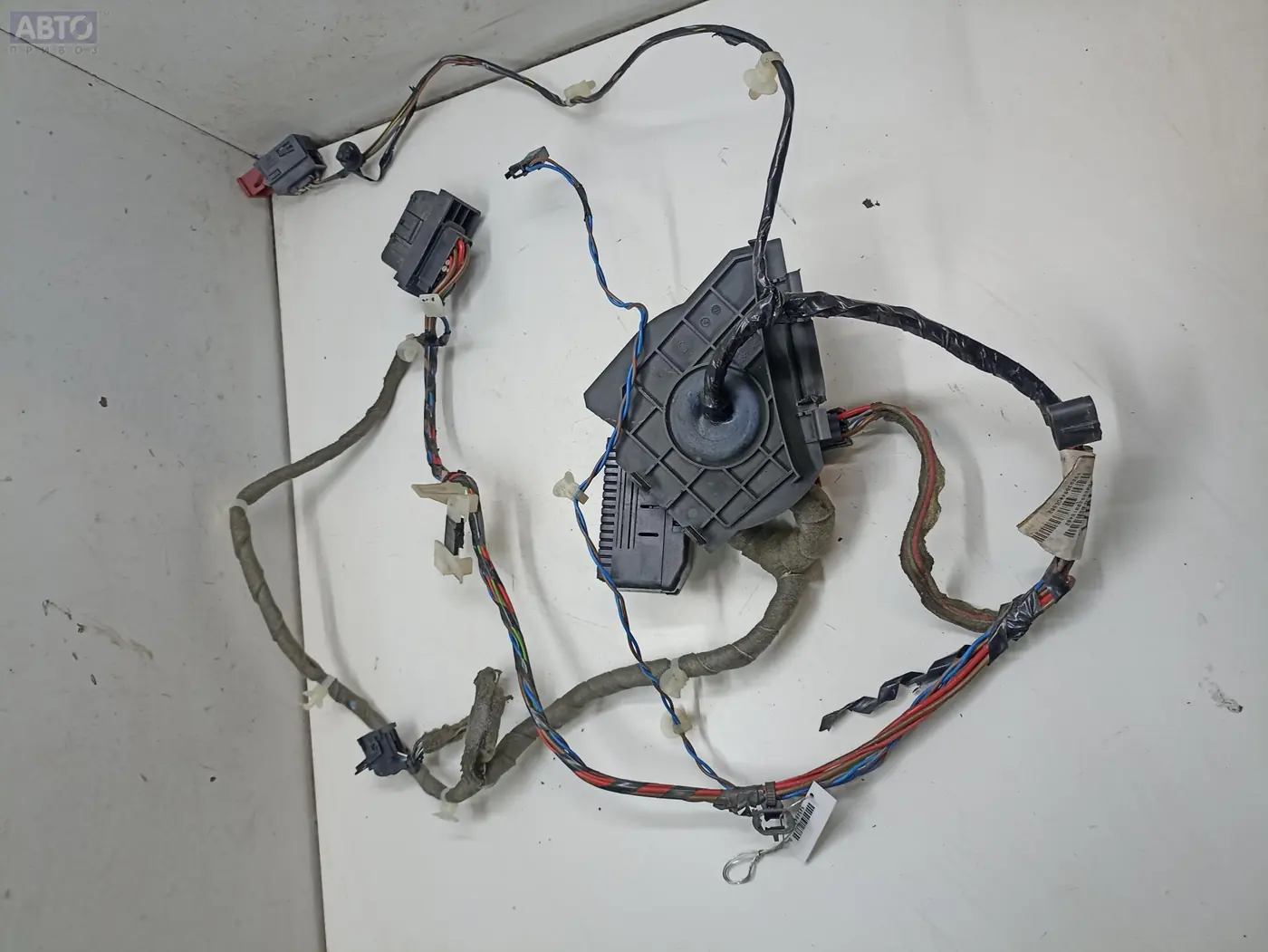 Проводка двери к Opel Vectra 2005