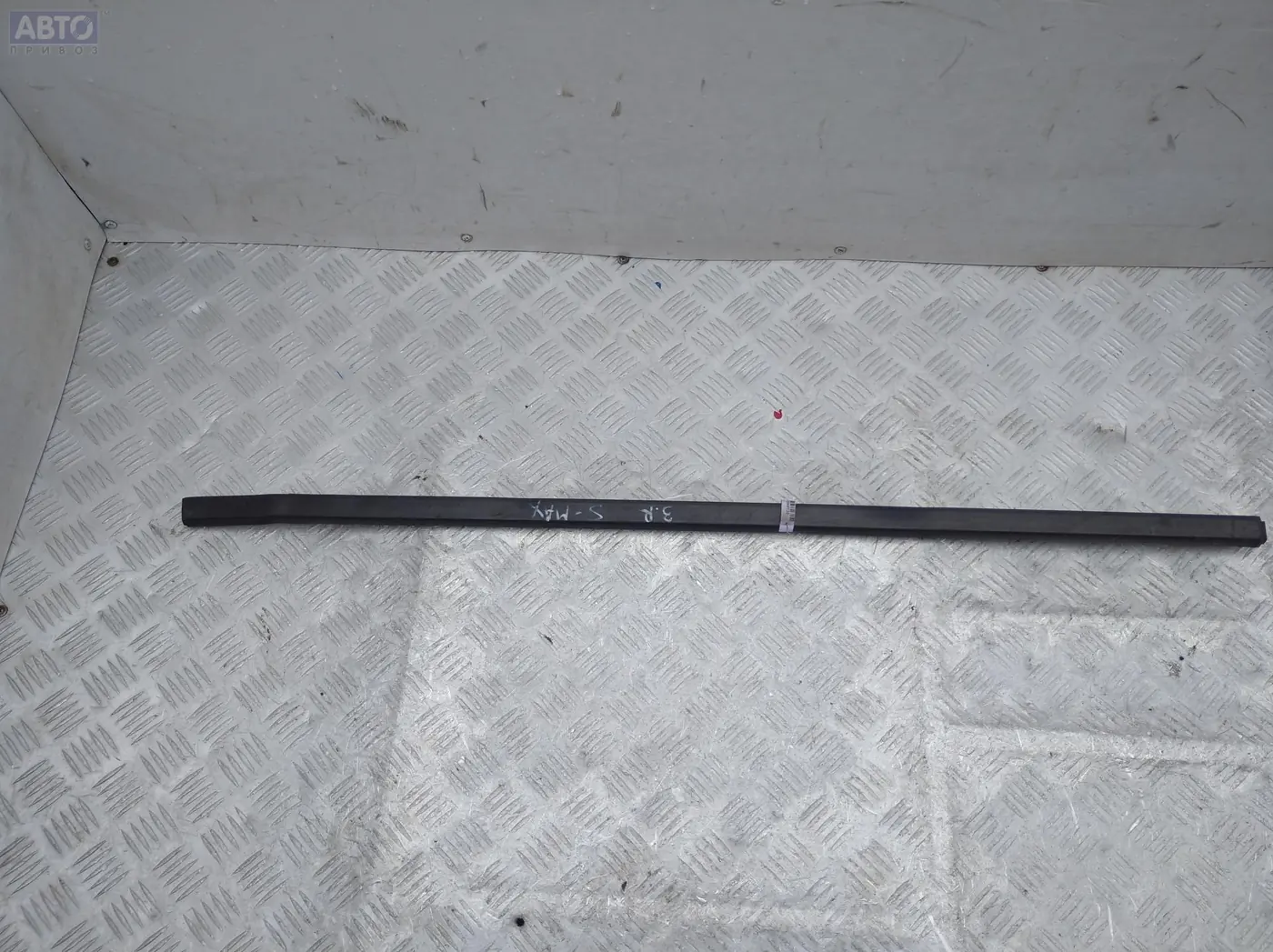 Молдинг (накладка) к Ford S-MAX 2007