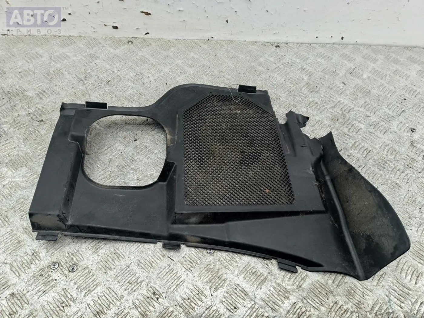 Дождевик к Audi A8 1995
