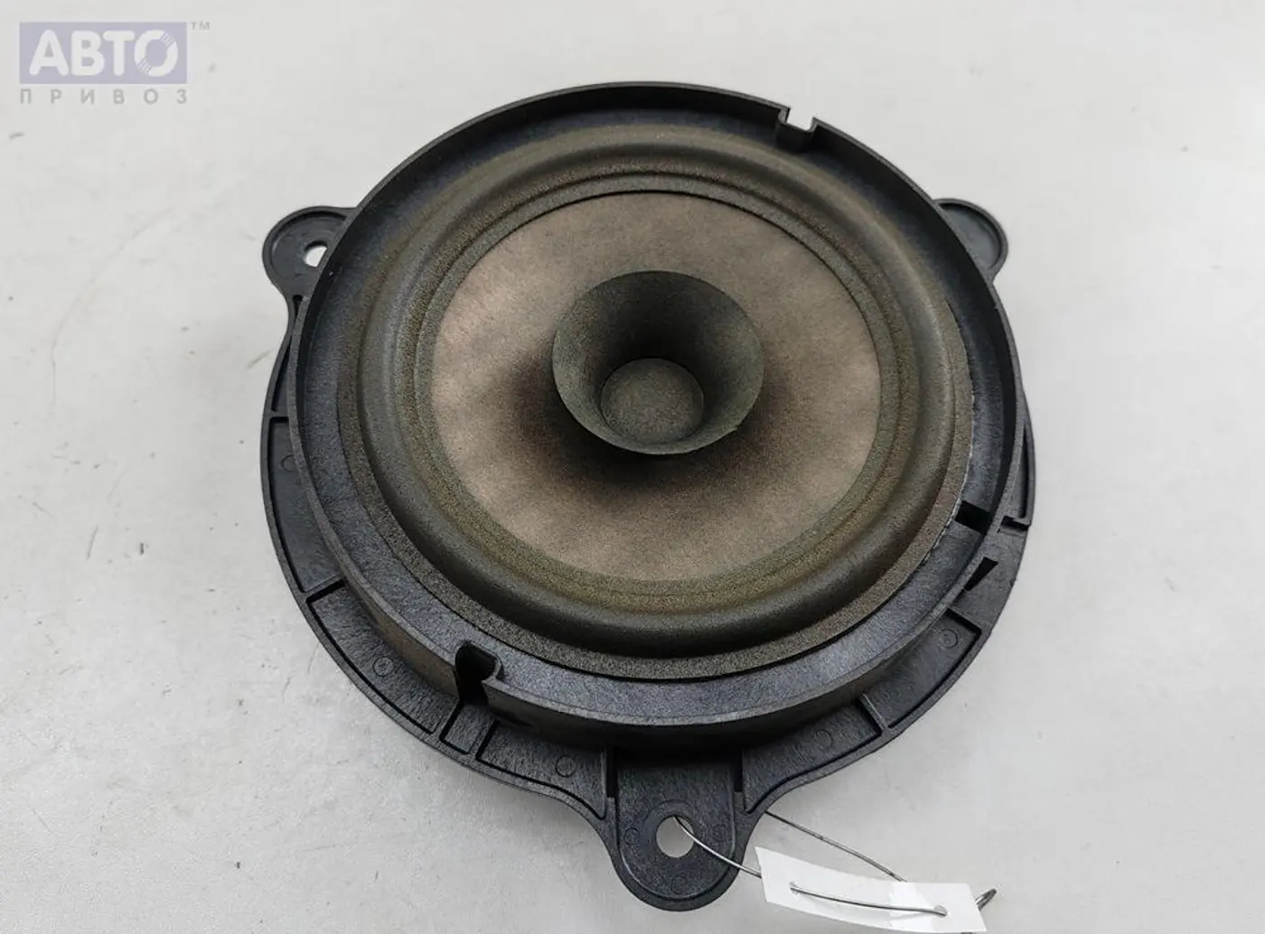 Динамик к Nissan Note 2006