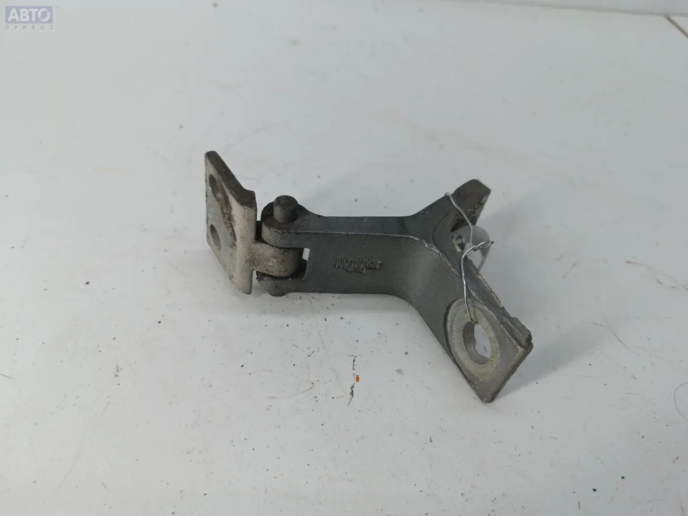 Петли к Audi 80 1992