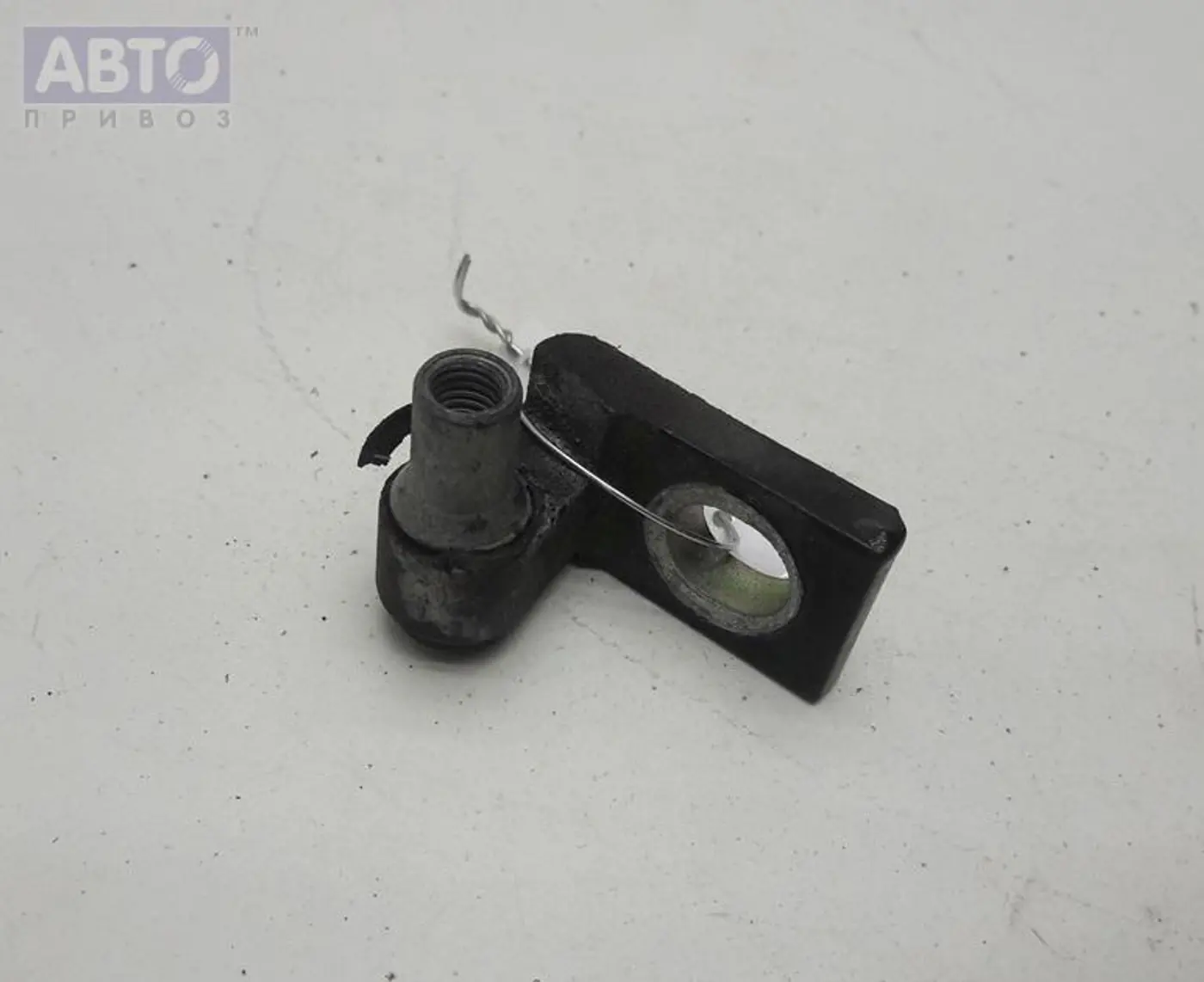 Петли к Volkswagen Passat 2007