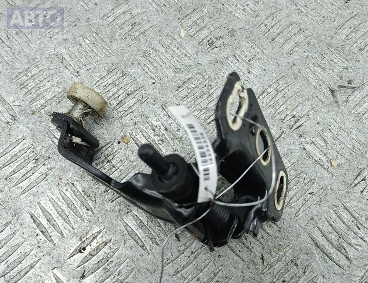 Петли к Ford B-MAX 2014