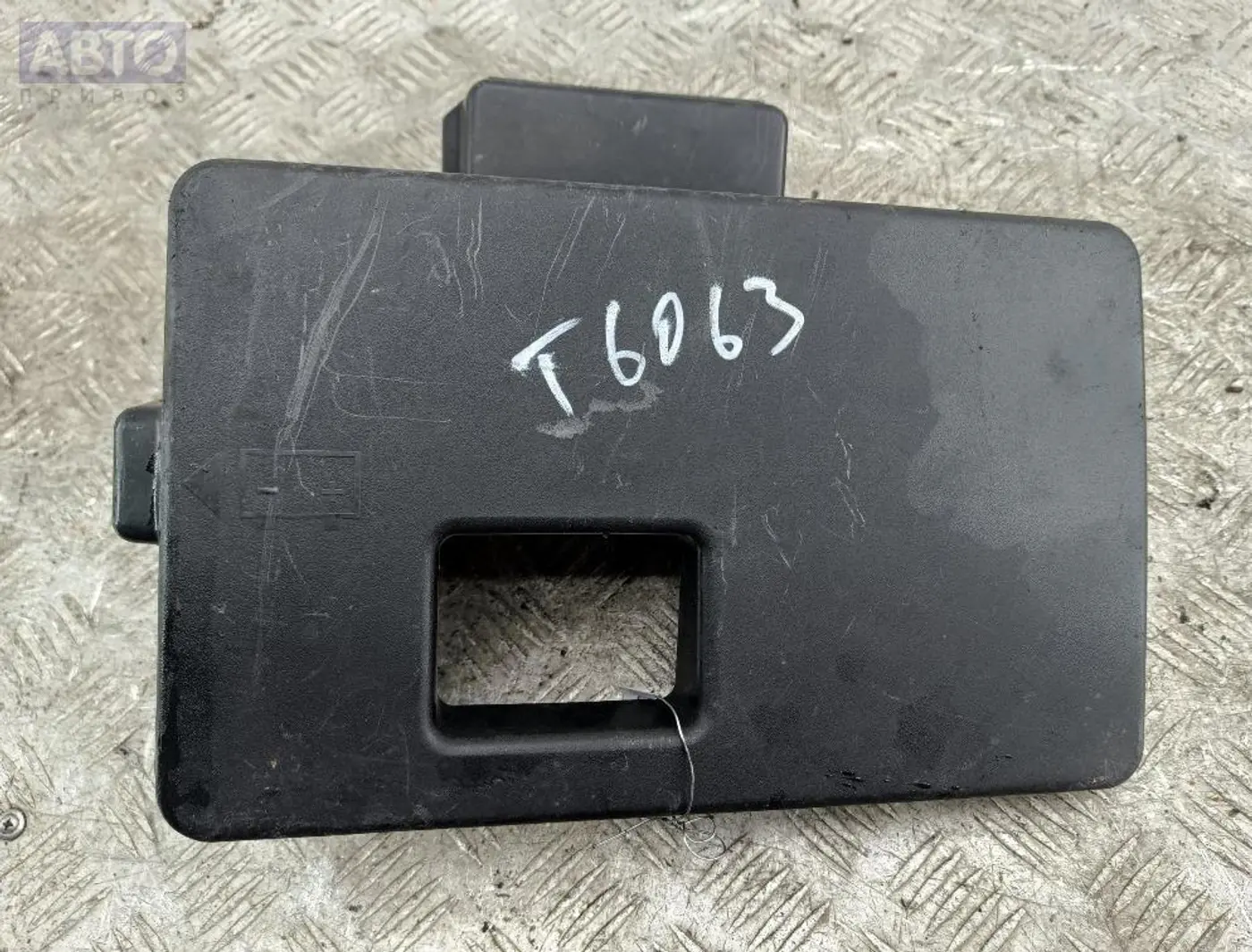 Кожух к Peugeot 306 1995
