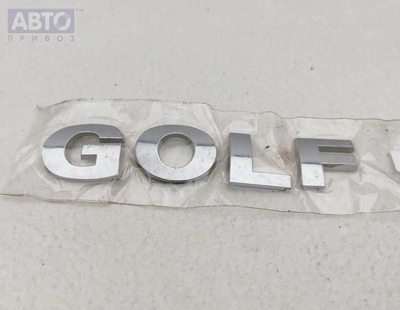 Эмблема к Volkswagen Golf 2001