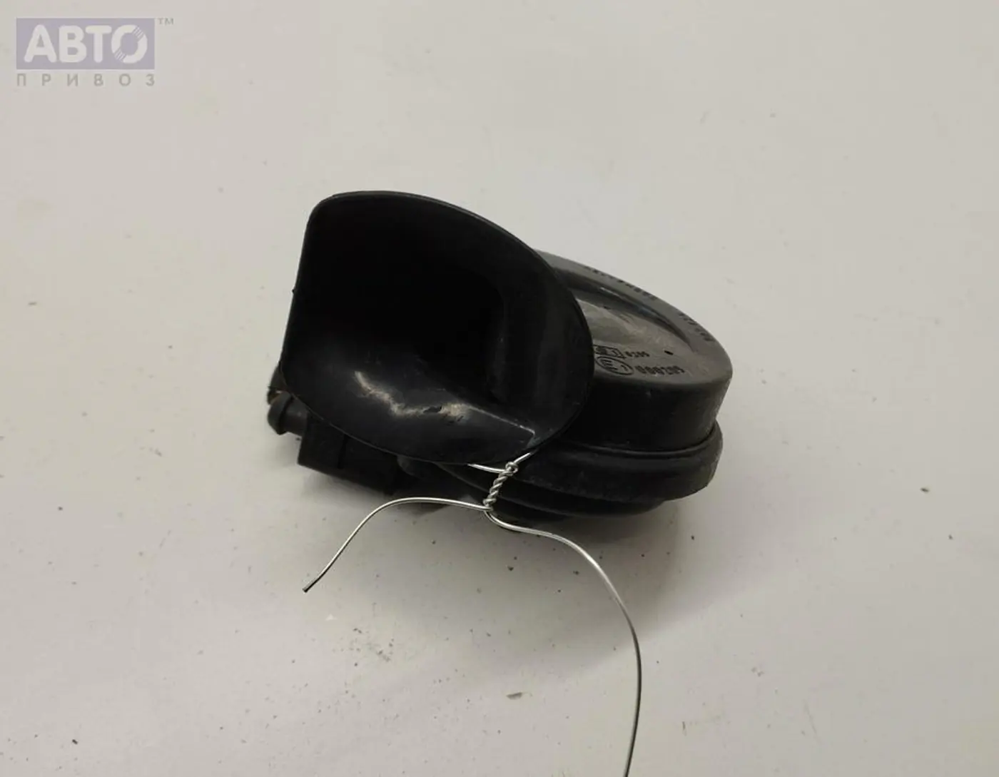 Сигнал (клаксон) к Audi A4 2003