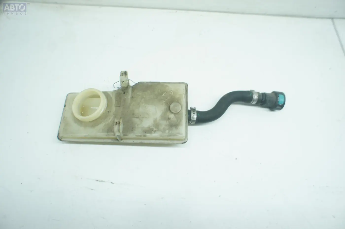 Бачок кондиционера к Ford Focus 2005