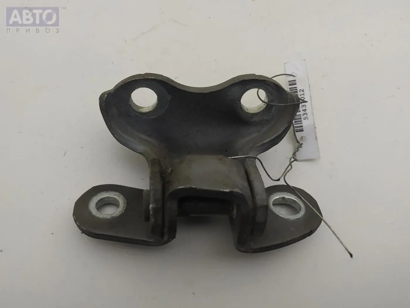 Петли к Toyota Auris 2007