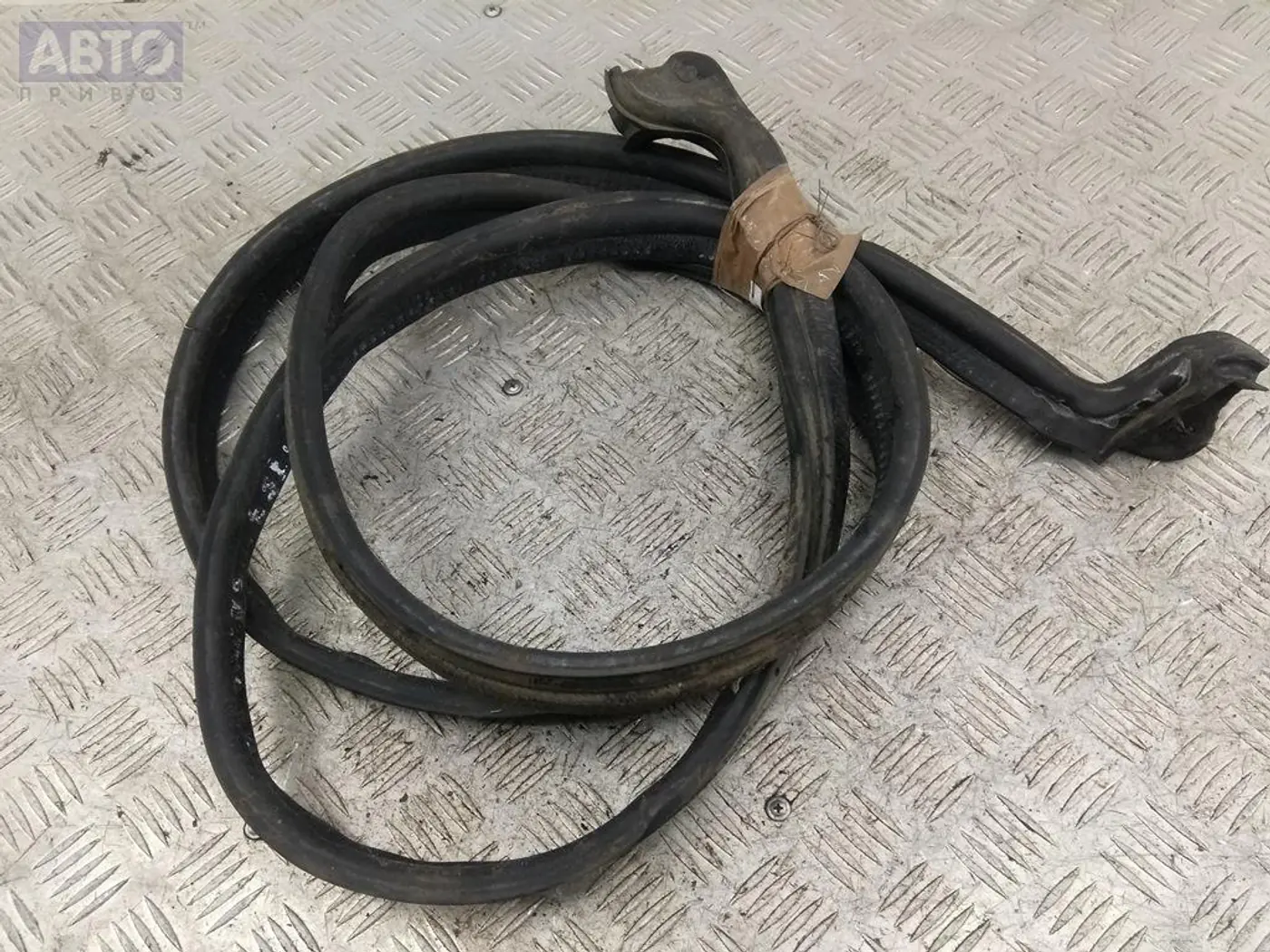 Уплотнитель к Ford Transit Connect 2003